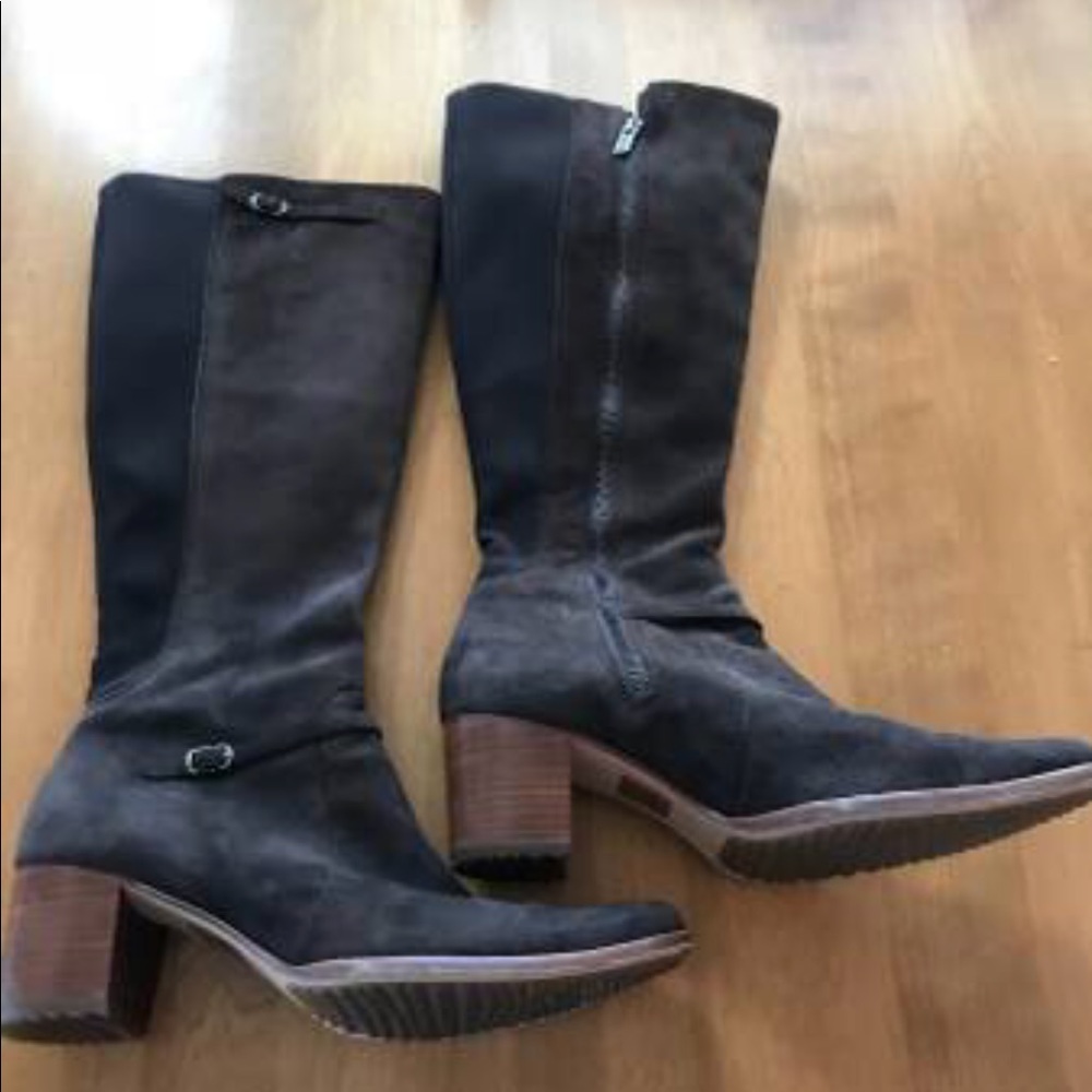 Timberland Brown Suede Boots